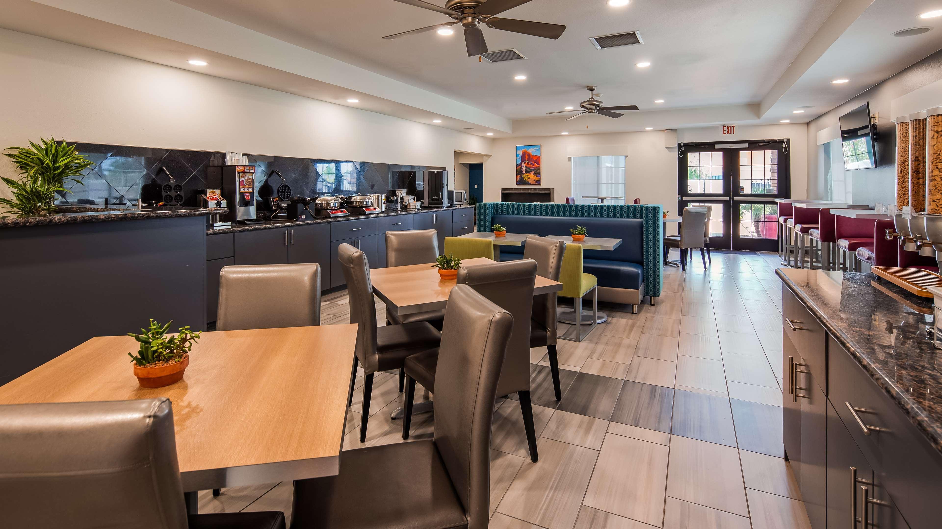 La Quinta Inn & Suites By Wyndham Tulsa Downtown - Route 66 Kültér fotó
