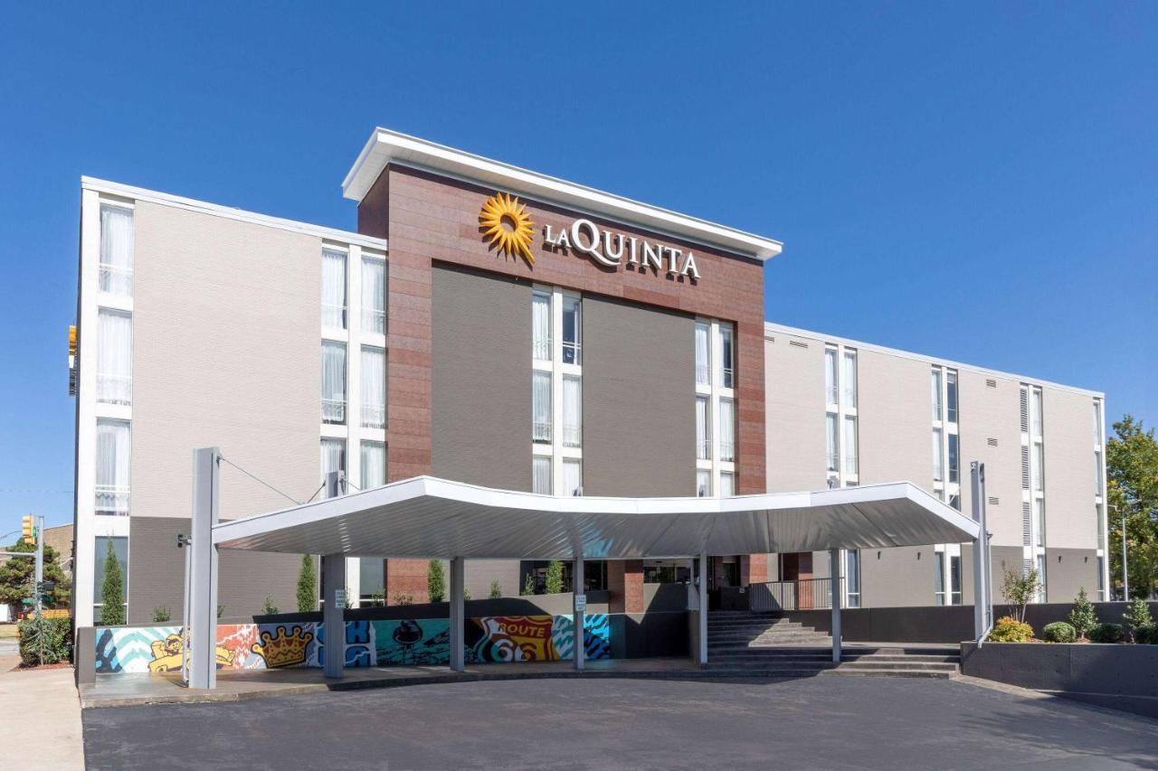 La Quinta Inn & Suites By Wyndham Tulsa Downtown - Route 66 Kültér fotó